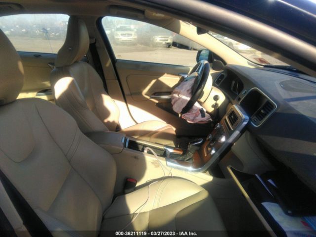 LYV402FM6GB096172 Volvo S60 Inscription T5 Drive-e Platinum