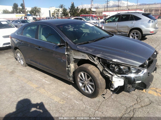 Hyundai SONATA SE 2019 5NPE24AF5KH775572 Image 1