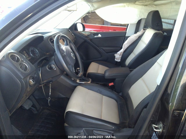 WVGAV7AX6GW582926 Volkswagen TIGUAN S