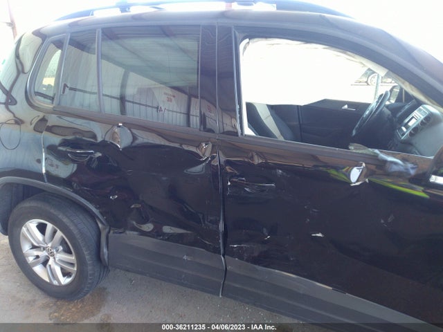 WVGAV7AX6GW582926 Volkswagen TIGUAN S