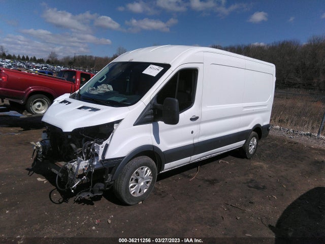 Ford TRANSIT CARGO VAN 2015 1FTNR2CG2FKA04824 Image 2