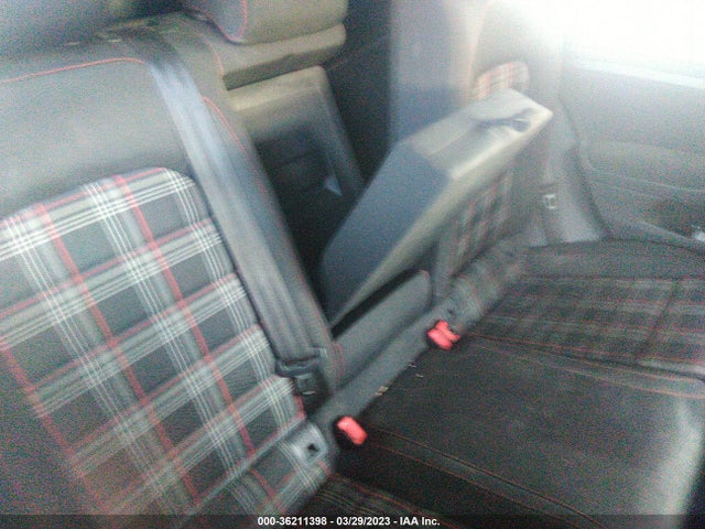 3VW4T7AUXFM051785 Volkswagen GOLF GTI S
