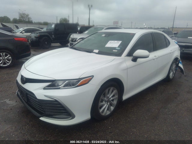 Toyota CAMRY LE 2021 4T1C11AK9MU614216 Image 2