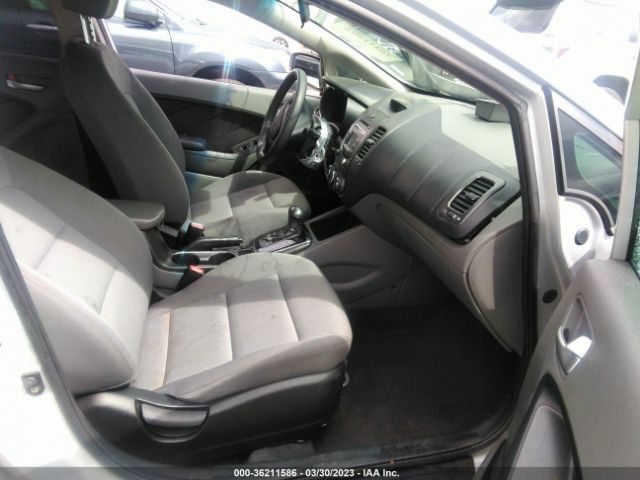 3KPFK4A79HE040961 KIA FORTE LX