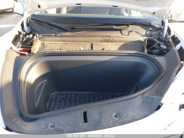 Tesla Model Y Long Range 2022 7SAYGDEE4NF392034 Image 10