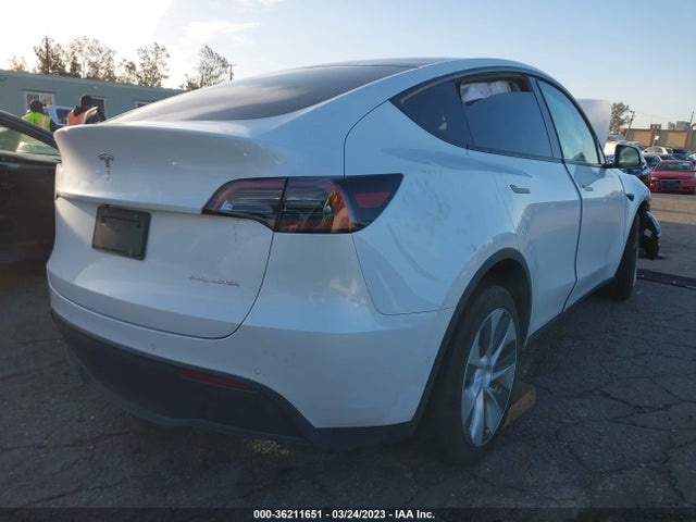 Tesla Model Y Long Range 2022 7SAYGDEE4NF392034 Image 4