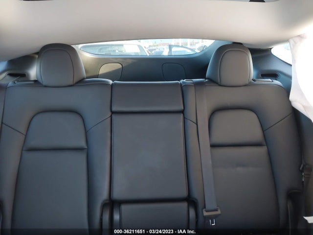 Tesla Model Y Long Range 2022 7SAYGDEE4NF392034 Image 8