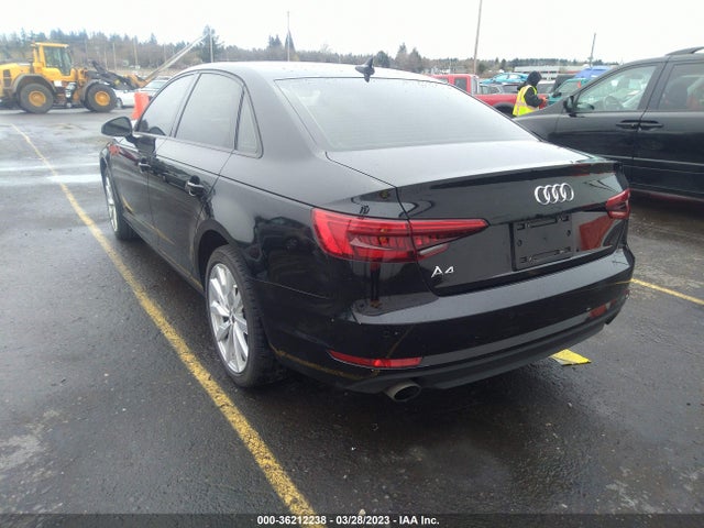 36212238 :رقم المزاد ، WAUGNAF47HN000640 vin ، 2017 Audi A4 Premium مزاد بيع