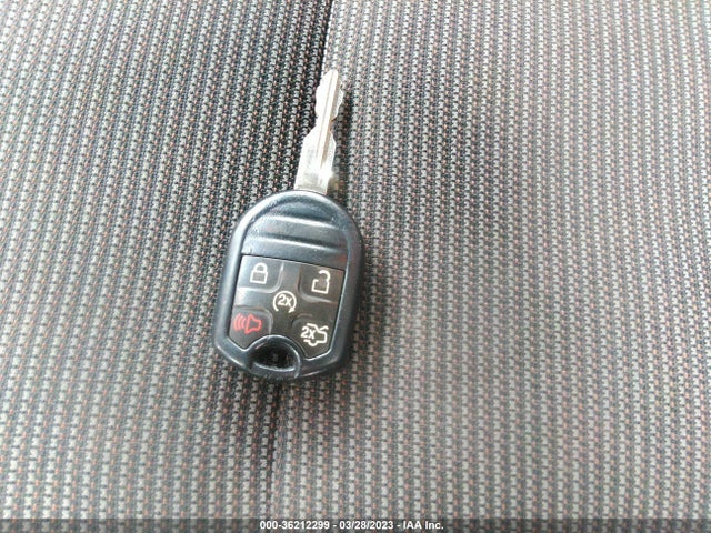 2016 Ford Taurus, VIN: 1FAHP2H87GG148982