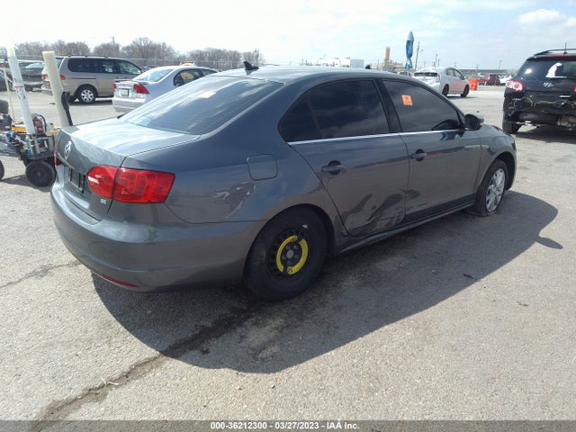 3VWD17AJXEM418730 Volkswagen Jetta Sedan Se