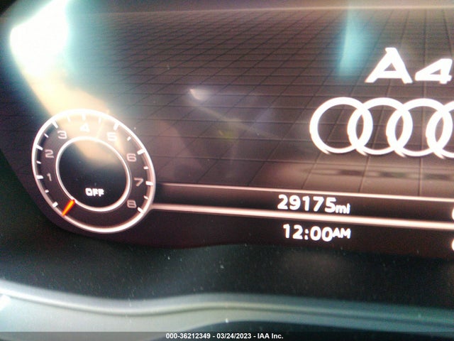 WAUKMAF4XJA225211 Audi A4 PREMIUM