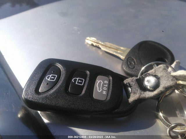 2013 HYUNDAI ELANTRA GLS PZEV VIN: 5NPDH4AE4DH229950