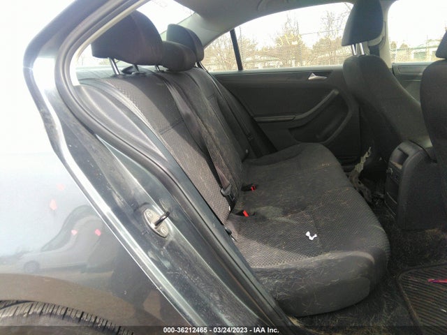 3VW1K7AJ1EM385262 Volkswagen Jetta Sedan S