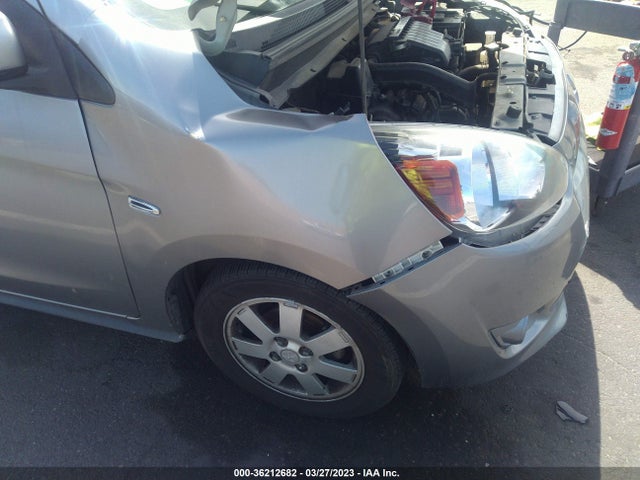 ML32A4HJ4FH035454 Mitsubishi MIRAGE ES