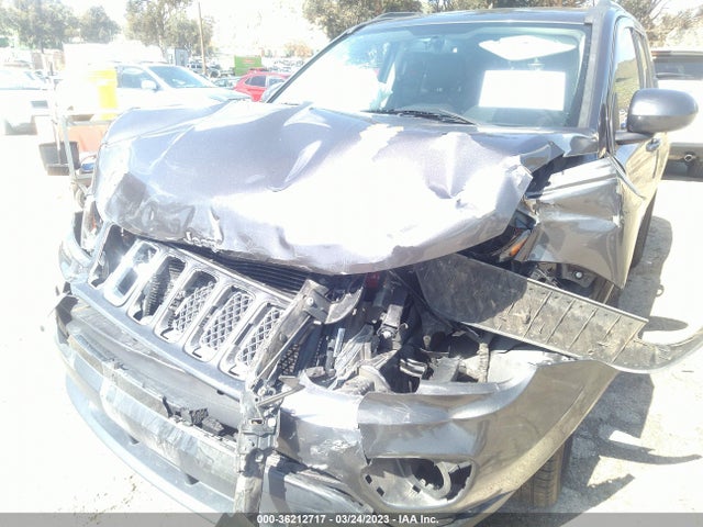 1C4NJDEB3HD139953 Jeep Compass Latitude