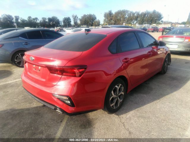 3KPF24AD3ME355190 KIA Forte Lxs