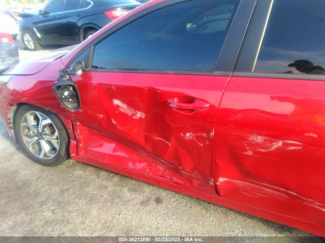 3KPF24AD3ME355190 KIA Forte Lxs