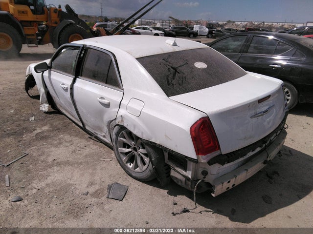 2C3CCAAG3FH739376 Chrysler 300 Limited