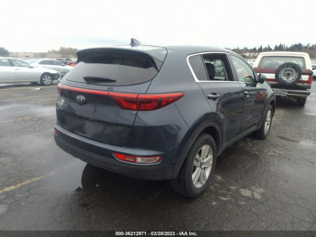 KNDPMCAC8H7198746 KIA Sportage Lx