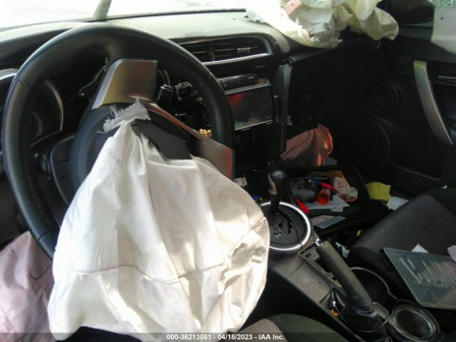 JTKJF5C78GJ019871 Scion TC