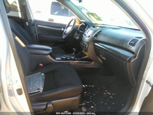 5XYKT4A63EG520611 KIA SORENTO LX