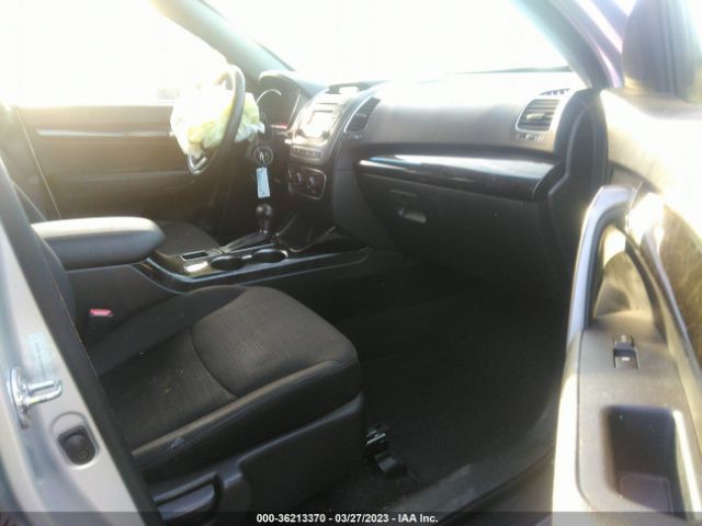 5XYKT4A70EG462613 KIA SORENTO LX