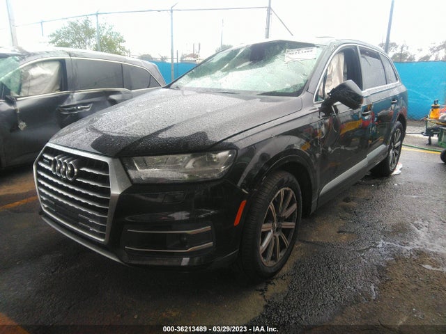 WA1LAAF70JD052768 Audi Q7 Premium Plus