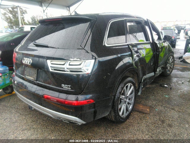 WA1LAAF70JD052768 Audi Q7 Premium Plus