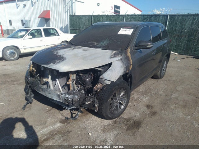 Toyota Highlander Se/xle 2018 5TDKZRFH4JS257158 Image 2