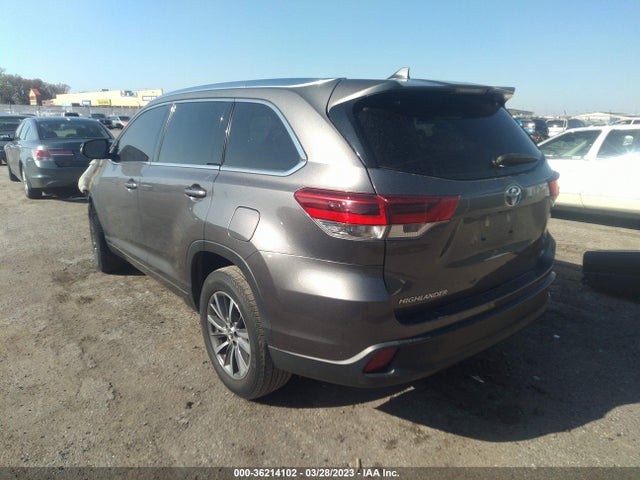 Toyota Highlander Se/xle 2018 5TDKZRFH4JS257158 Image 3