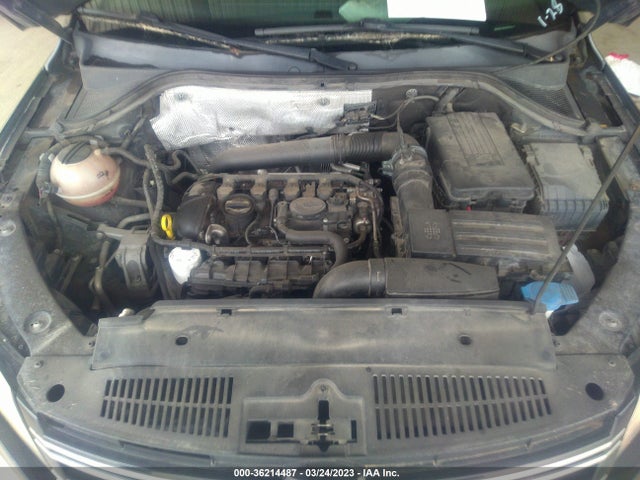 WVGAV7AXXFW606367 Volkswagen TIGUAN SE