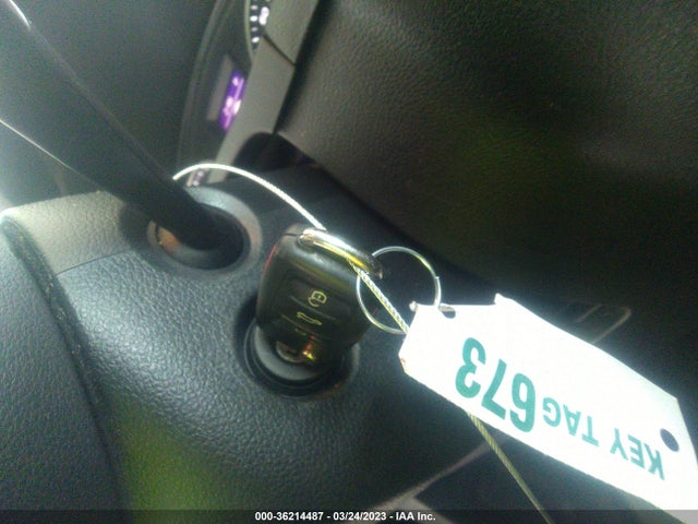 WVGAV7AXXFW606367 Volkswagen TIGUAN SE