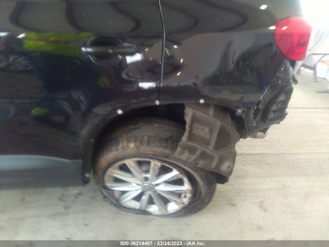 WVGAV7AXXFW606367 Volkswagen TIGUAN SE