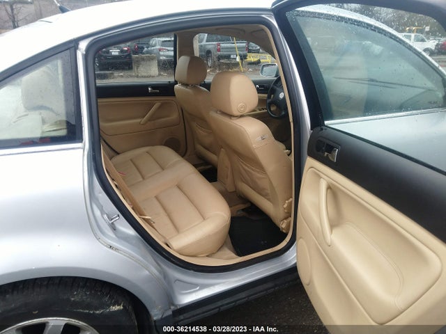 2001 VOLKSWAGEN PASSAT GLS VIN: WVWPD63B21P201006