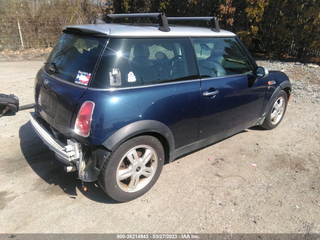 2006 MINI COOPER WMWRC33576TK72816 Photo 3