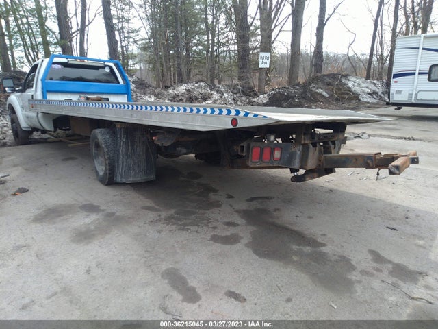 36215045 :رقم المزاد ، 1FDUF5GT9BEA02344 vin ، 2011 Ford Super Duty F-550 Drw Xl/xlt مزاد بيع
