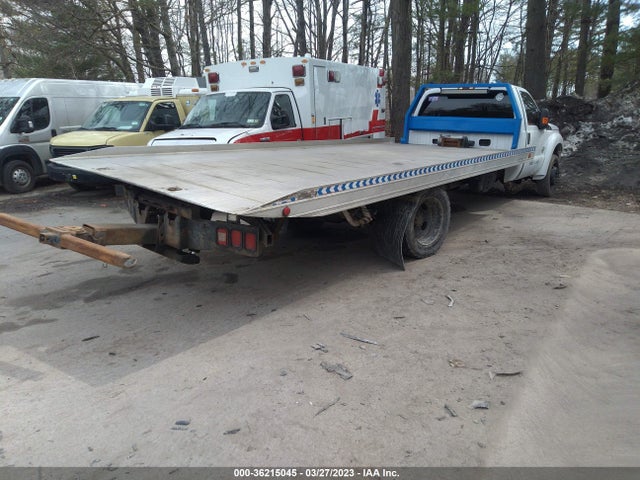36215045 :رقم المزاد ، 1FDUF5GT9BEA02344 vin ، 2011 Ford Super Duty F-550 Drw Xl/xlt مزاد بيع