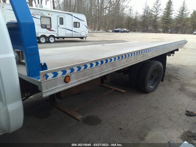 36215045 :رقم المزاد ، 1FDUF5GT9BEA02344 vin ، 2011 Ford Super Duty F-550 Drw Xl/xlt مزاد بيع