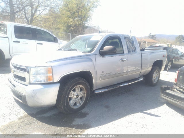 2010 CHEVROLET SILVERADO 1500 LT VIN: 1GCSKSE38AZ221554