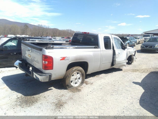 2010 CHEVROLET SILVERADO 1500 LT VIN: 1GCSKSE38AZ221554