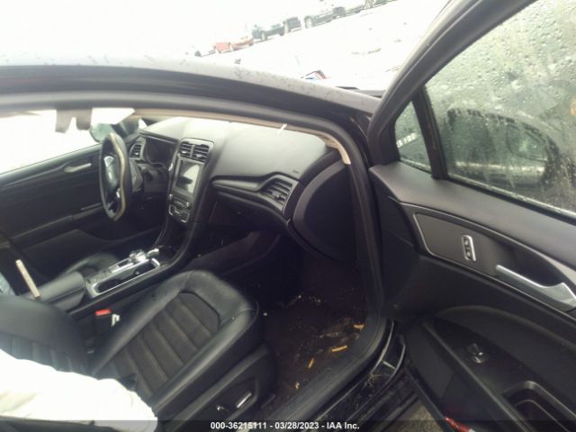 3FA6P0HD0JR266414 Ford FUSION SE