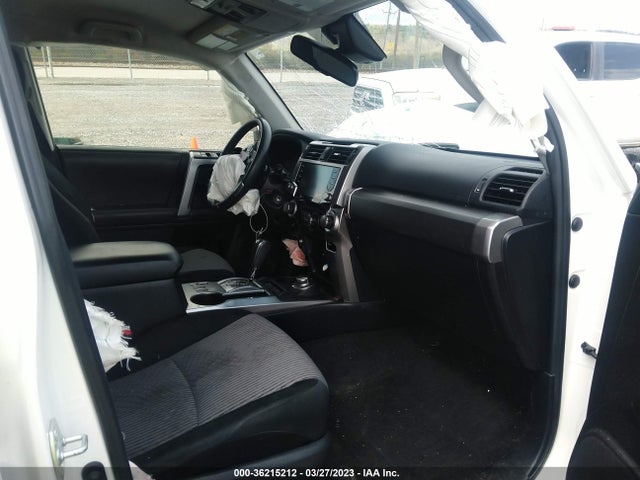 Toyota 4RUNNER SR5 2020 JTEBU5JR6L5785425 Image 5