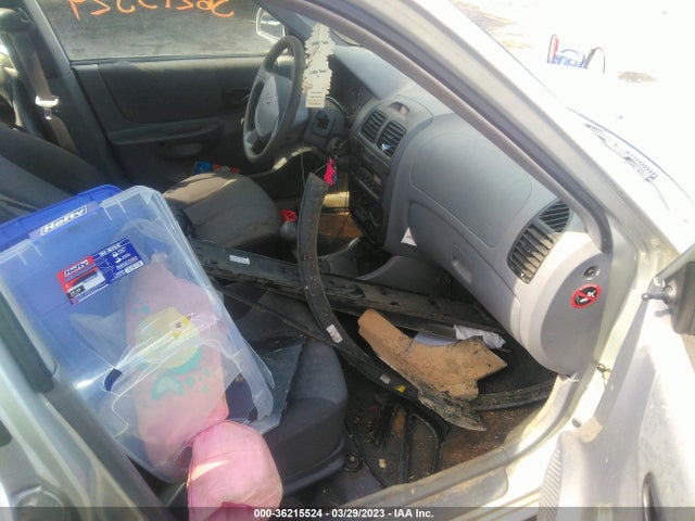 2004 HYUNDAI ACCENT GL VIN: KMHCG45C44U521848