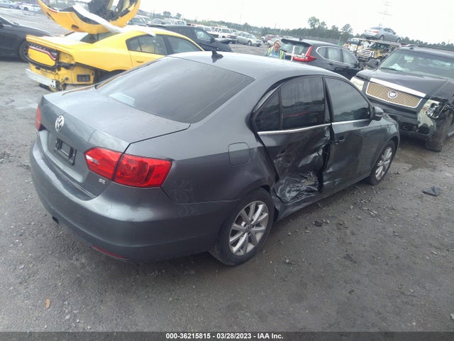 3VWD07AJ2EM275890 Volkswagen Jetta Sedan Se W/connectivity/sunroof