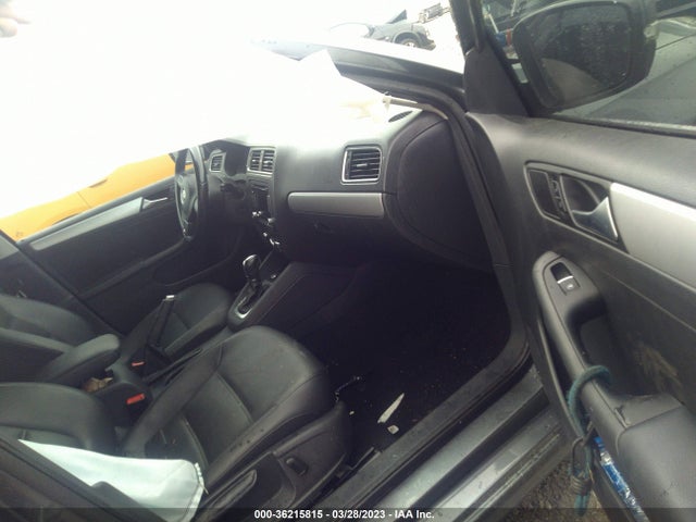 3VWD07AJ2EM275890 Volkswagen Jetta Sedan Se W/connectivity/sunroof