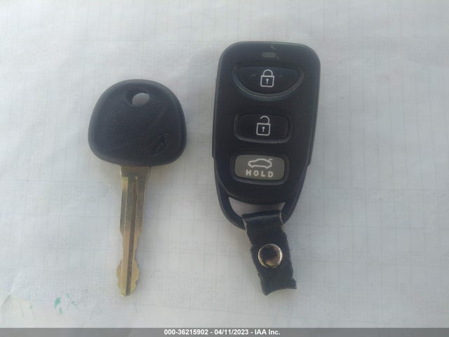Hyundai ELANTRA SE 2018 5NPD74LF8JH316271 Image 3