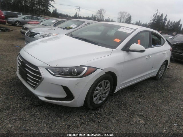 Hyundai ELANTRA SE 2018 5NPD74LF8JH316271 Image 2