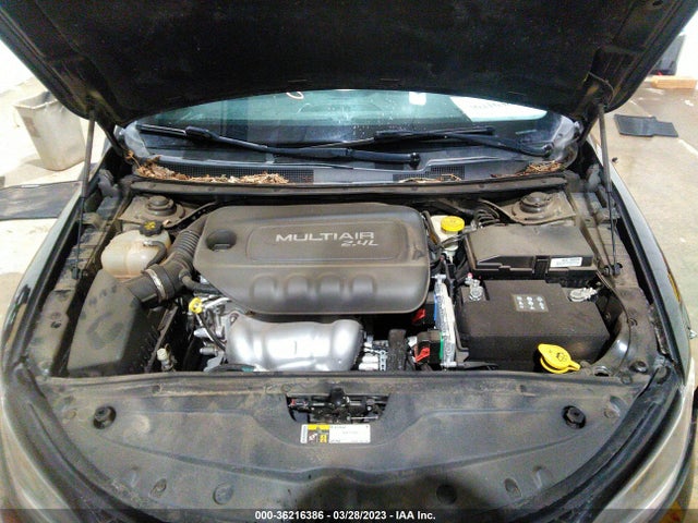 Chrysler 200 S 2015 1C3CCCBBXFN542582 Image 10