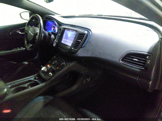 Chrysler 200 S 2015 1C3CCCBBXFN542582 Image 5