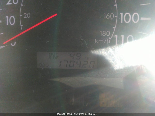 2005 TOYOTA COROLLA LE VIN: 2T1BR32E05C360729